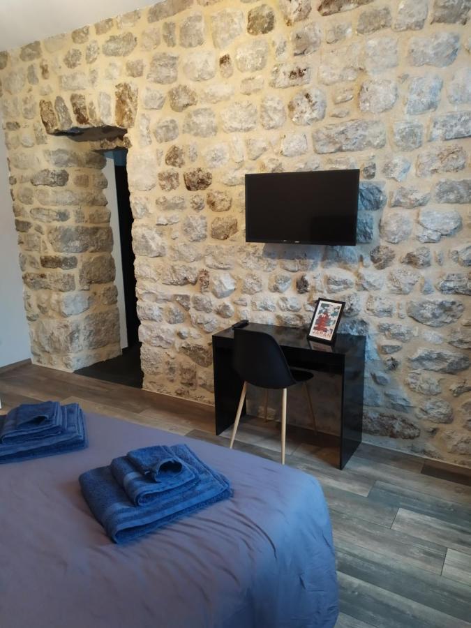 Chambres D'Hotes "Au Pied De La Bealiere" Montpezat-sous-Bauzon Quarto foto